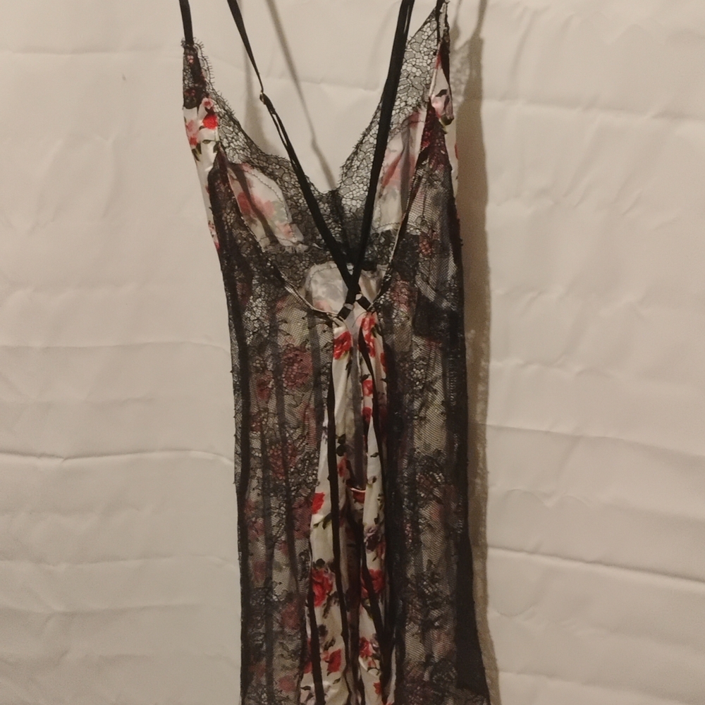 Victoria's Secret Red Floral Chemise with Black Lace - Picture 2 of 3